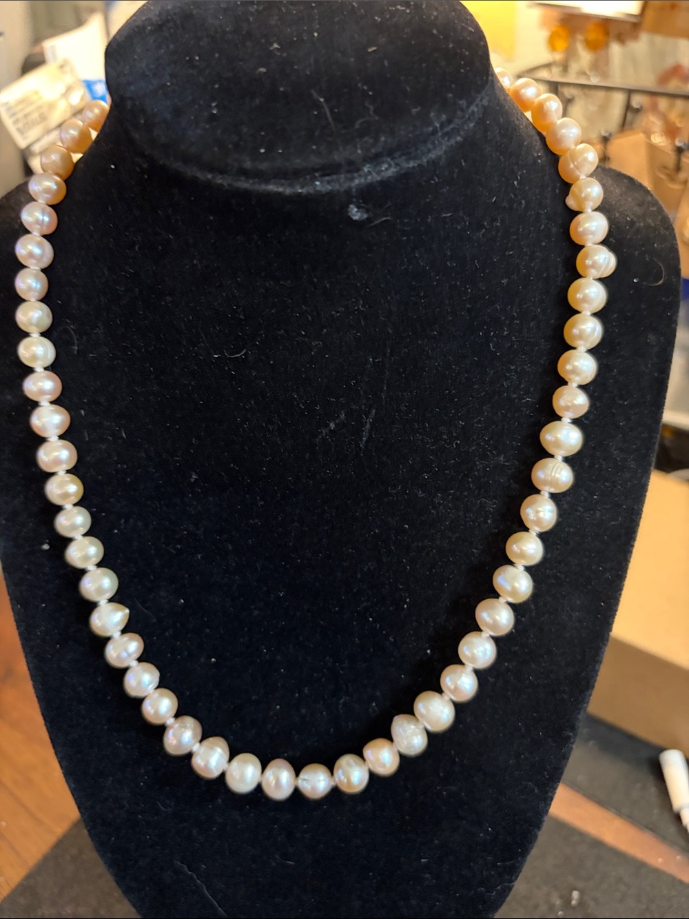Elegant Cream Pearl Single-Strand Necklace - Timeless Women’s Jewelry